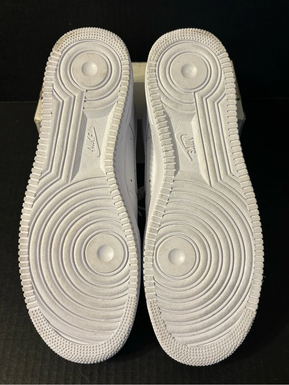 Nike Air Force 1 Mens Size 14 '07 Low Triple White Sneakers CW2288-111